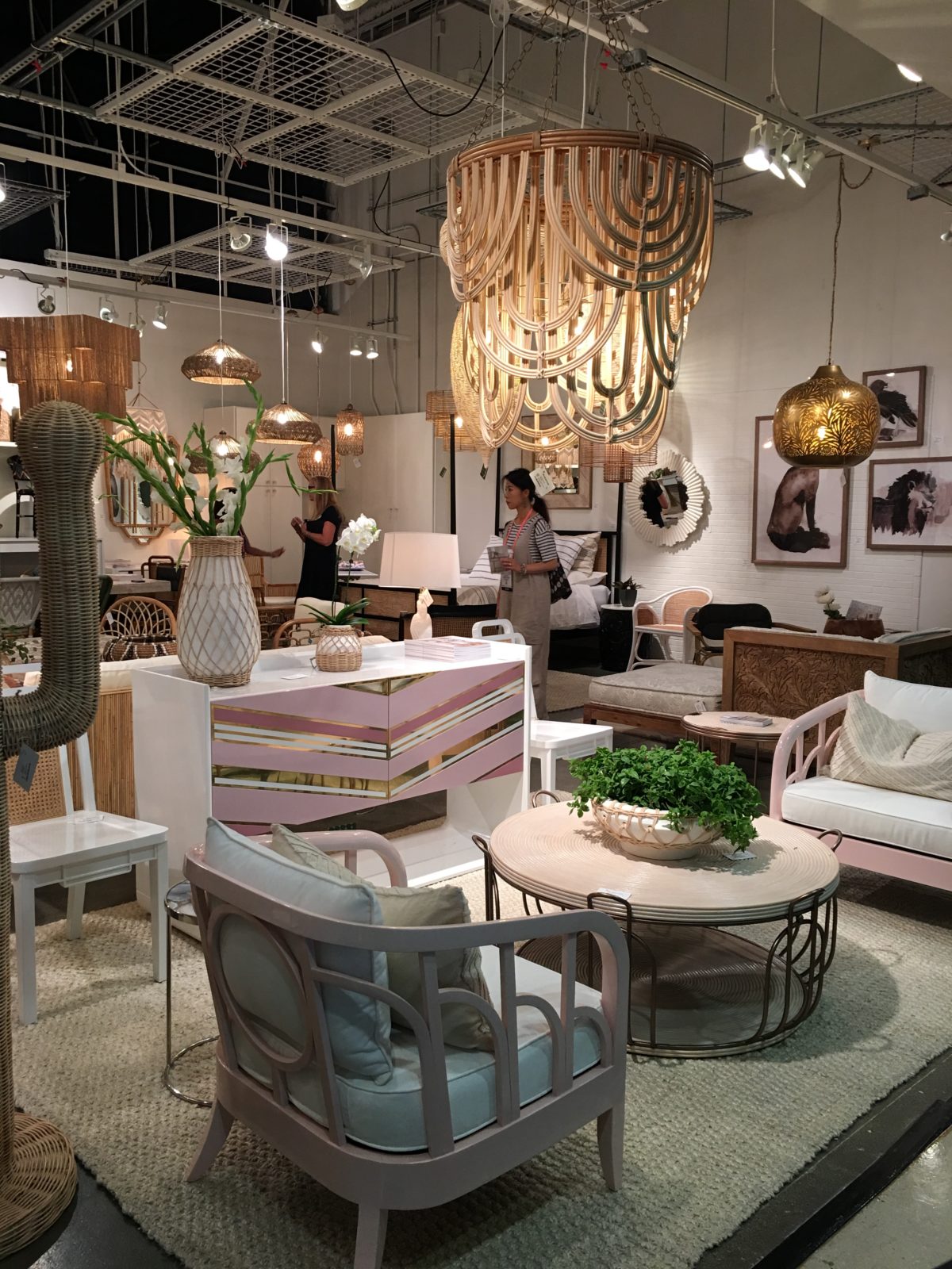 RoseGoldHomeFurnishings-e1565719322178-1200x1600.jpg